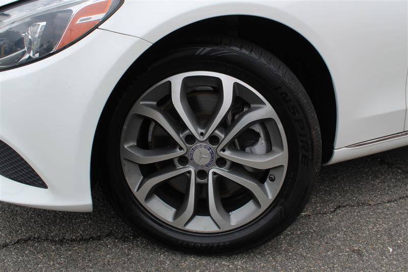 Used 2015 Mercedes-Benz C 300 4MATIC Sedan image 9