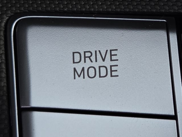 New 2026 Hyundai Elantra SEL FWD image 34
