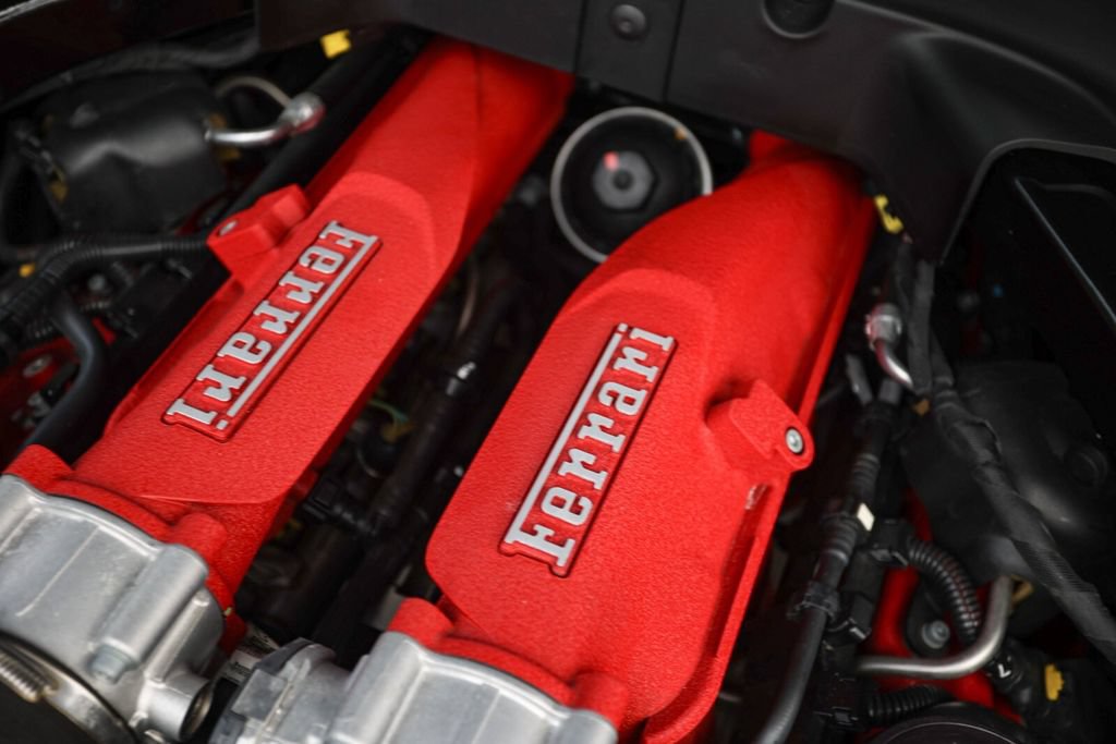 Certified 2019 Ferrari Portofino RWD image 25