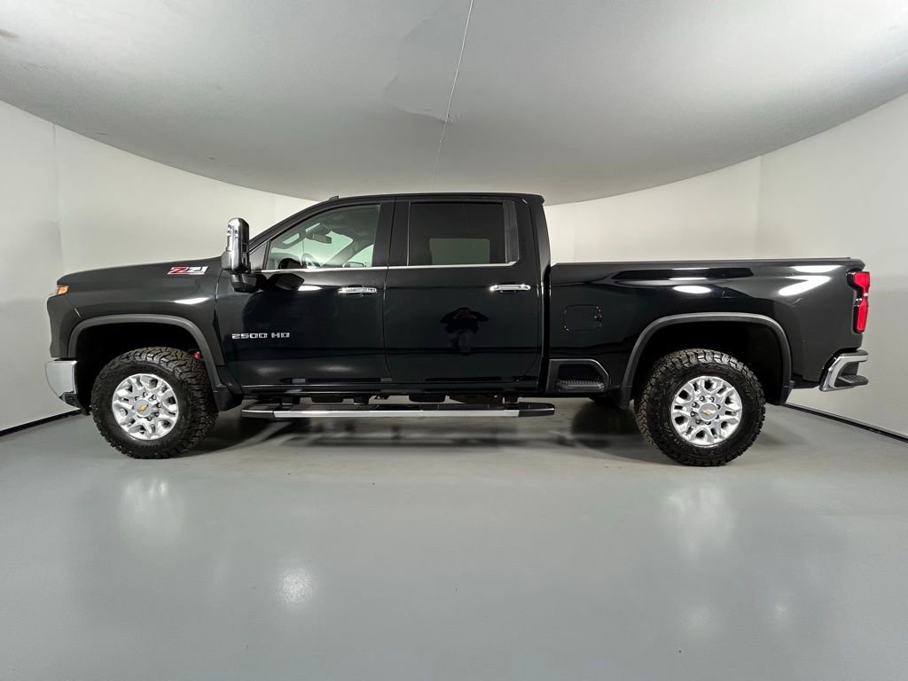 Used 2024 Chevrolet Silverado 2500 LTZ w/ LTZ Convenience Package AWD/4WD image 4
