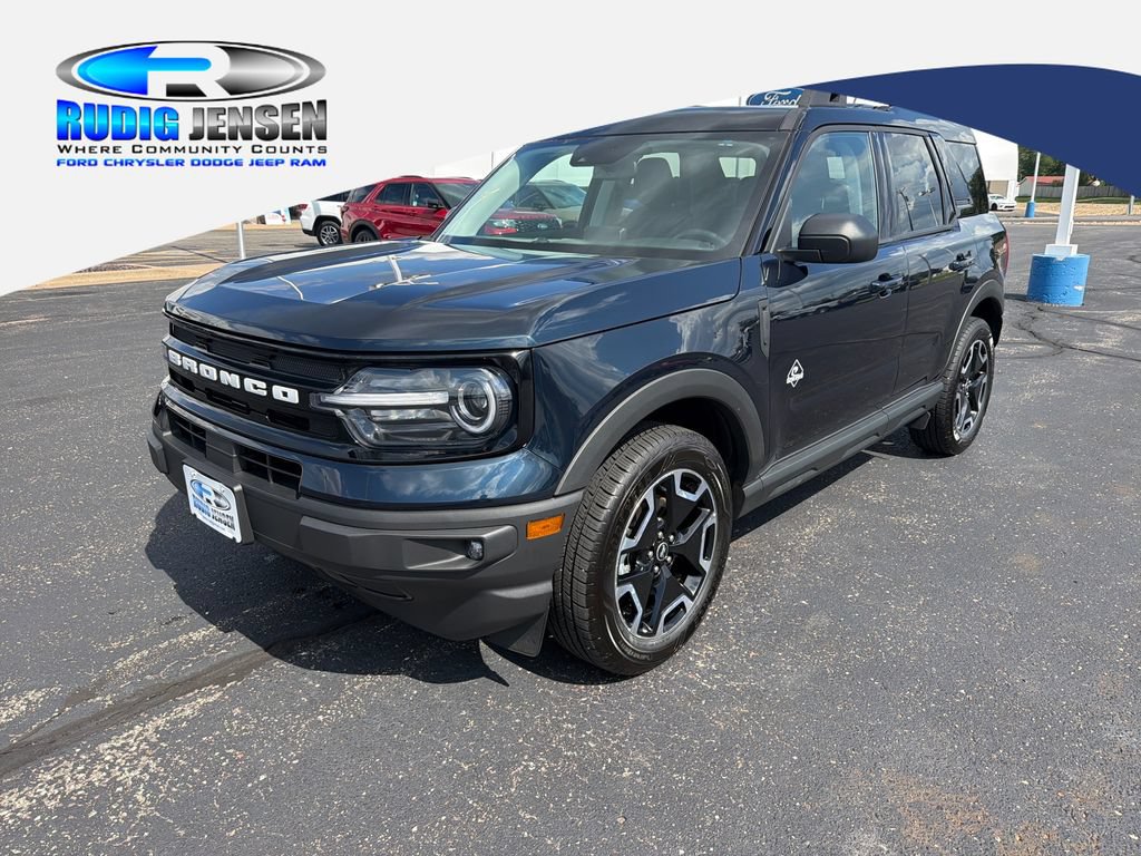 Used 2022 Ford Bronco Sport Outer Banks w/ Tech Package AWD/4WD image 1