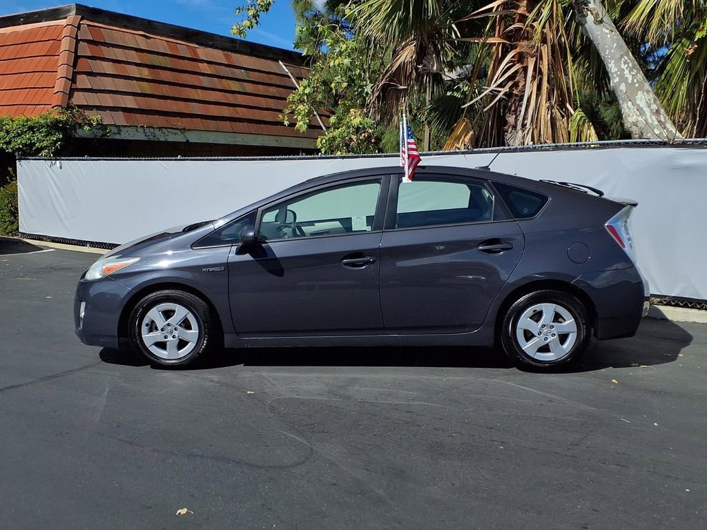Used 2011 Toyota Prius Two image 3
