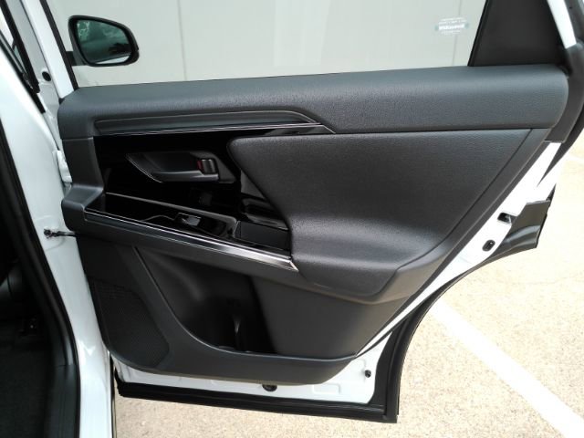 Used 2023 Toyota bZ4X Limited image 21