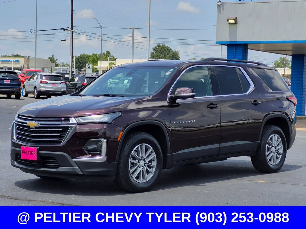 Used 2023 Chevrolet Traverse LT FWD image 3