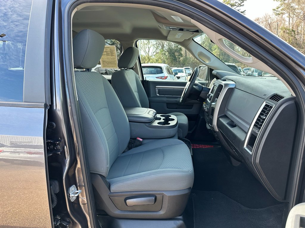 Used 2020 RAM 1500 Classic SLT image 22