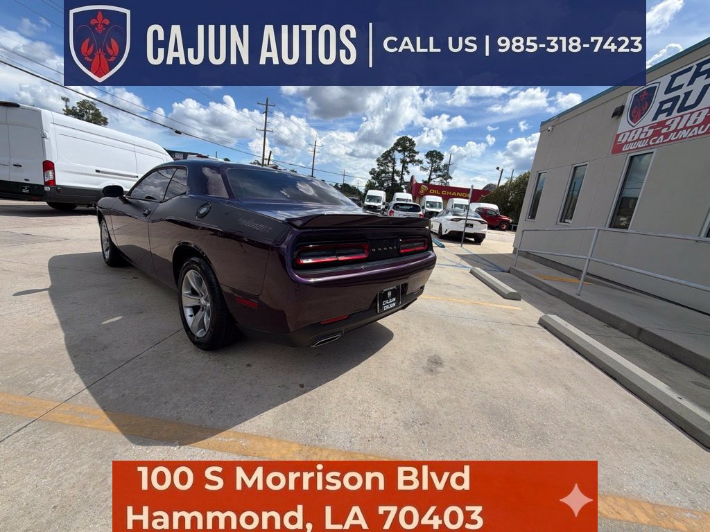 Used 2020 Dodge Challenger SXT RWD image 27