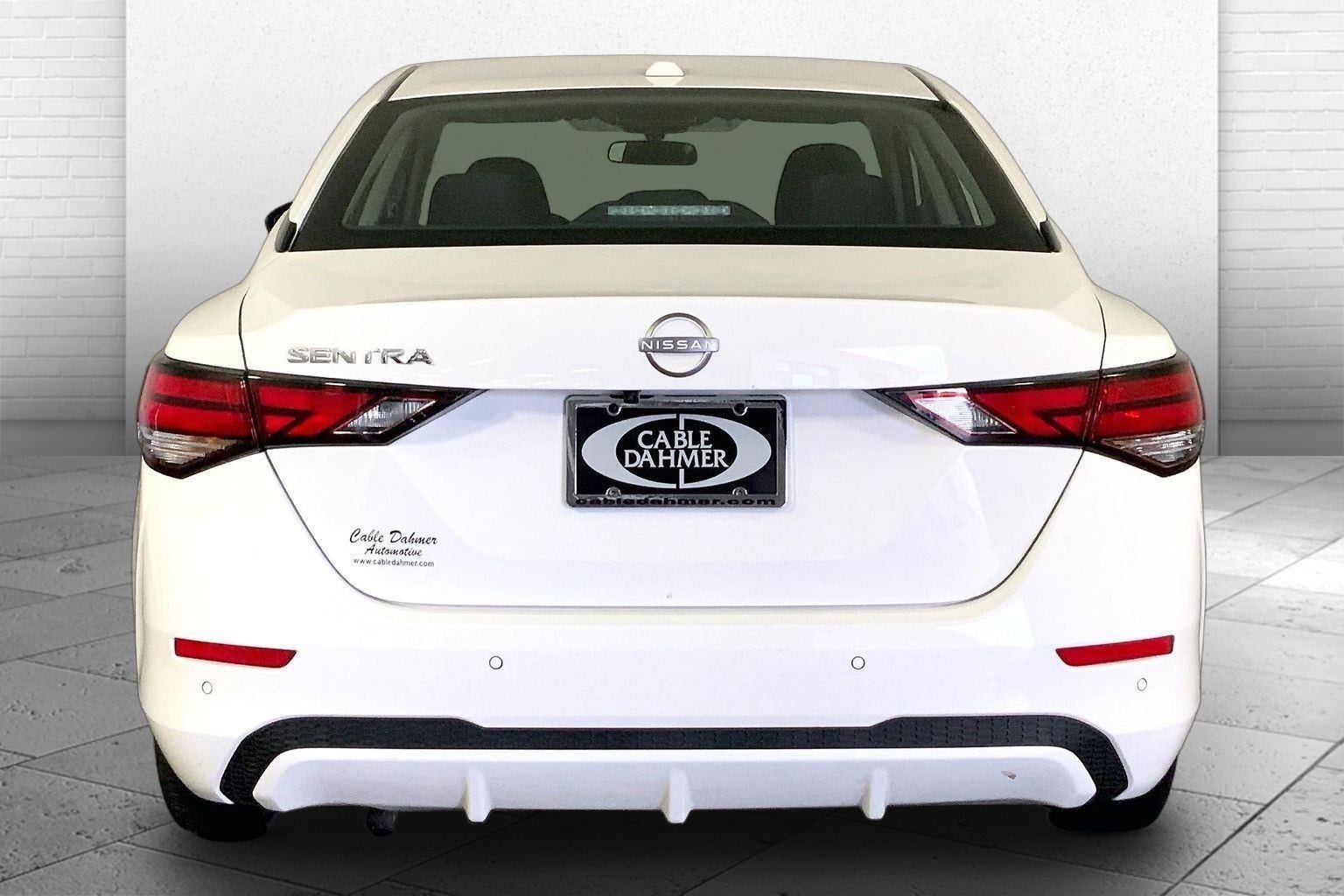 Used 2025 Nissan Sentra SV FWD image 3