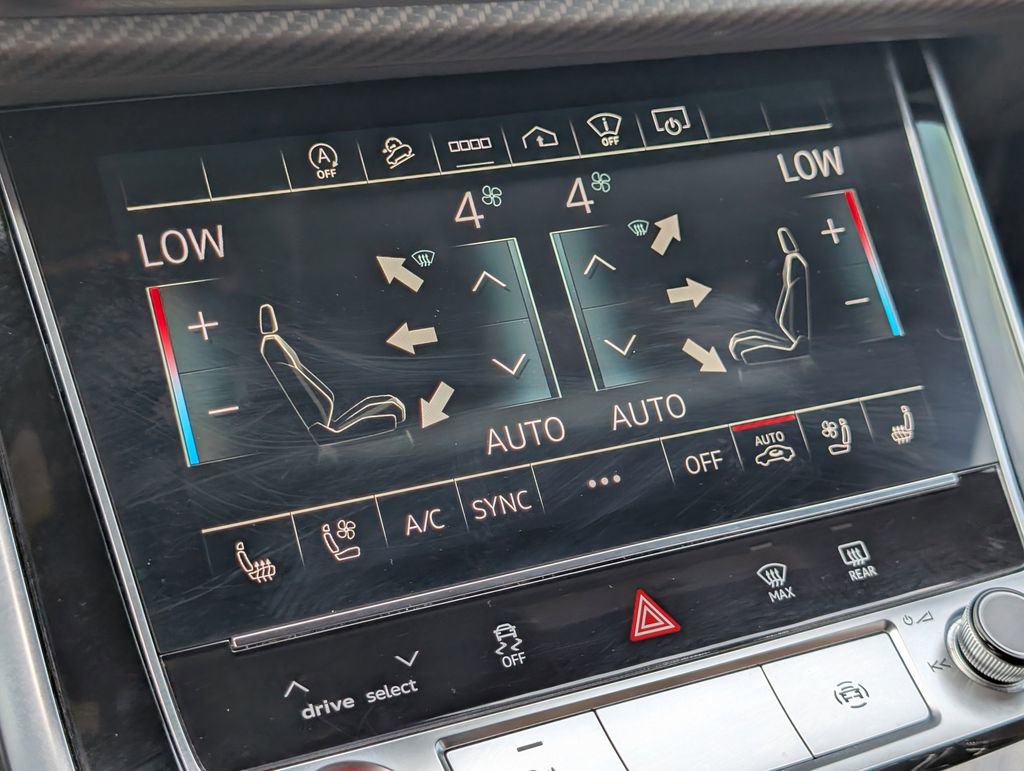 Used 2022 Audi RS Q8 image 28