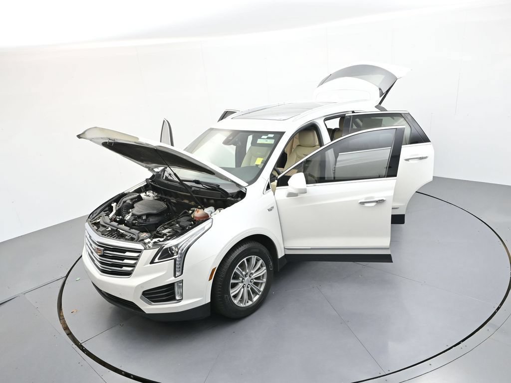 Used 2017 Cadillac XT5 Luxury w/ Driver Awareness Package FWD image 34