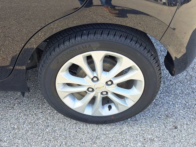 Used 2019 Chevrolet Spark LT image 24