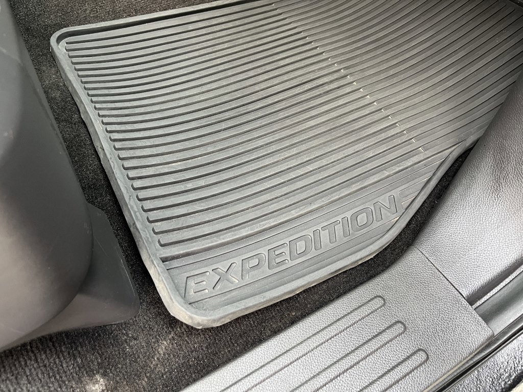 Used 2013 Ford Expedition EL Limited image 27