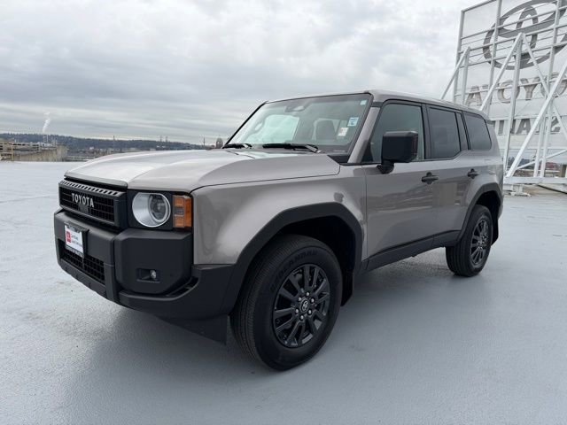 Certified 2024 Toyota Land Cruiser image 5