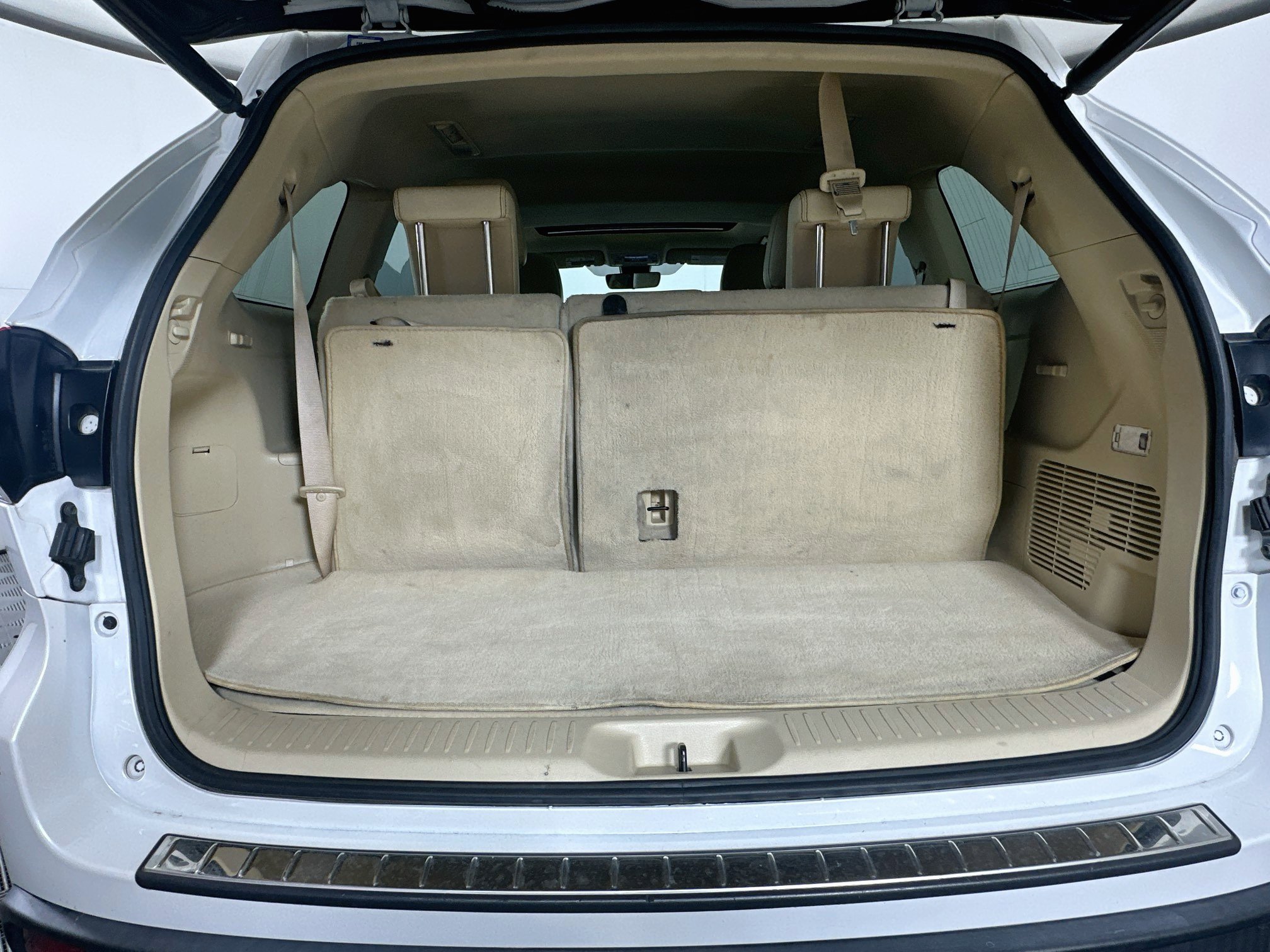 Used 2018 Toyota Highlander XLE FWD image 31