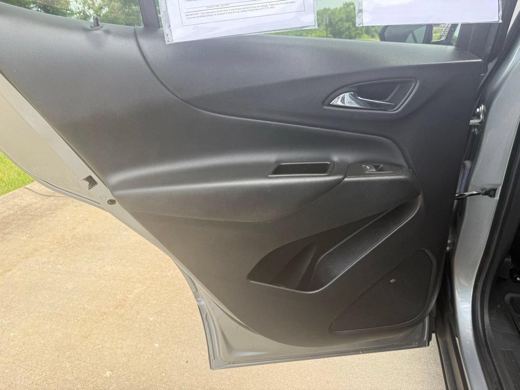Used 2023 Chevrolet Equinox LT FWD image 13