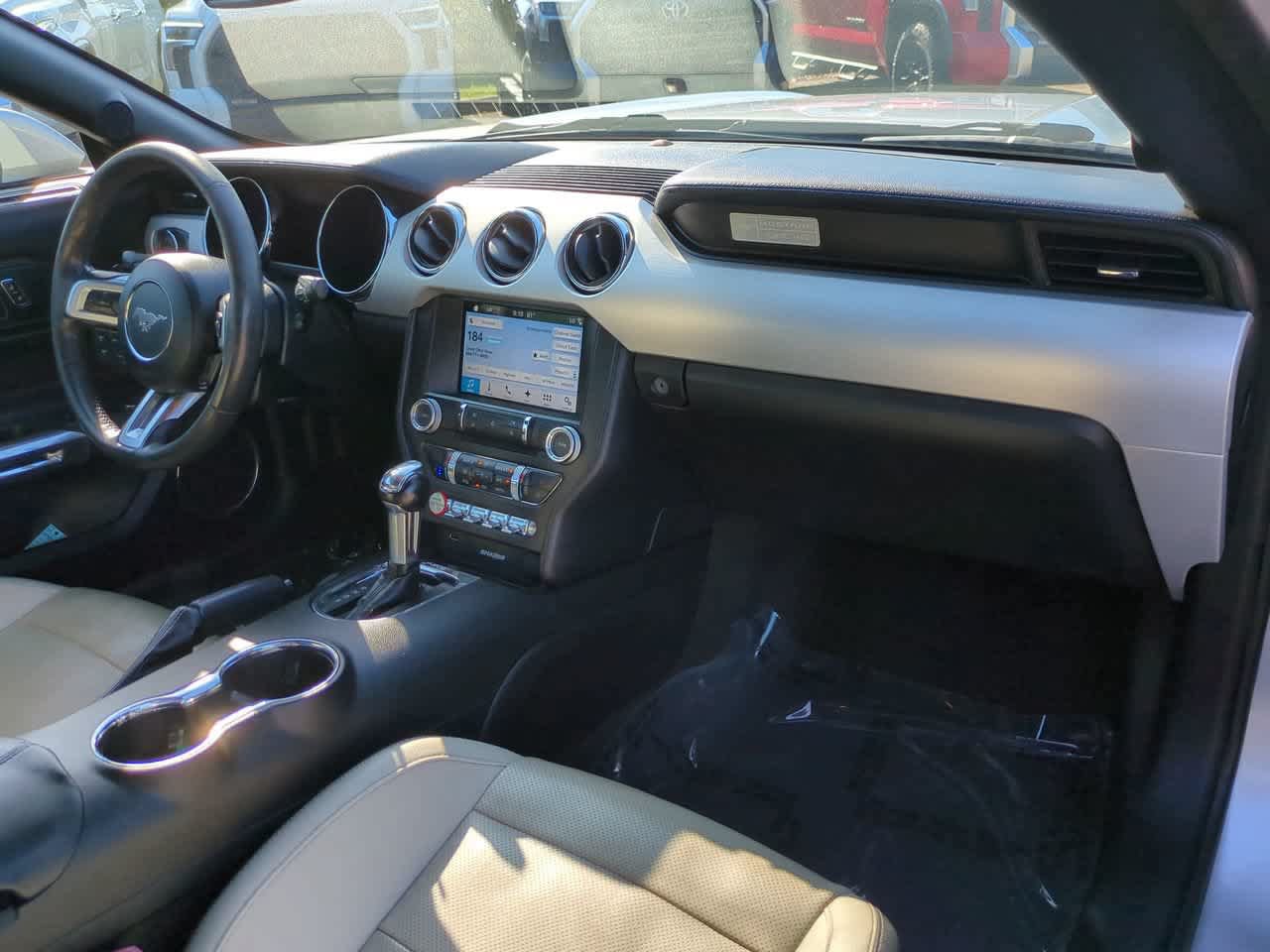 Used 2017 Ford Mustang Premium RWD image 15