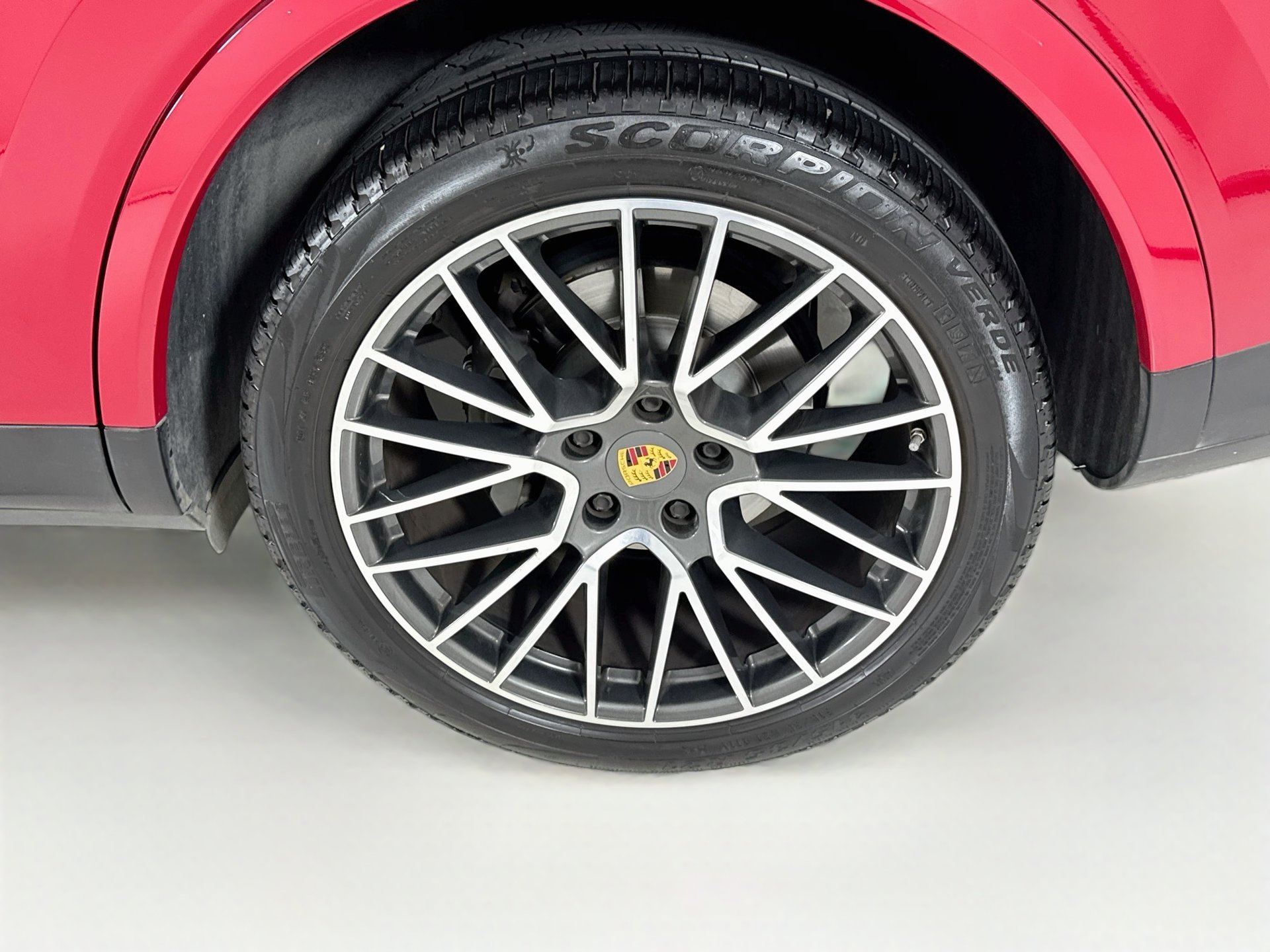Used 2021 Porsche Cayenne S AWD/4WD image 34