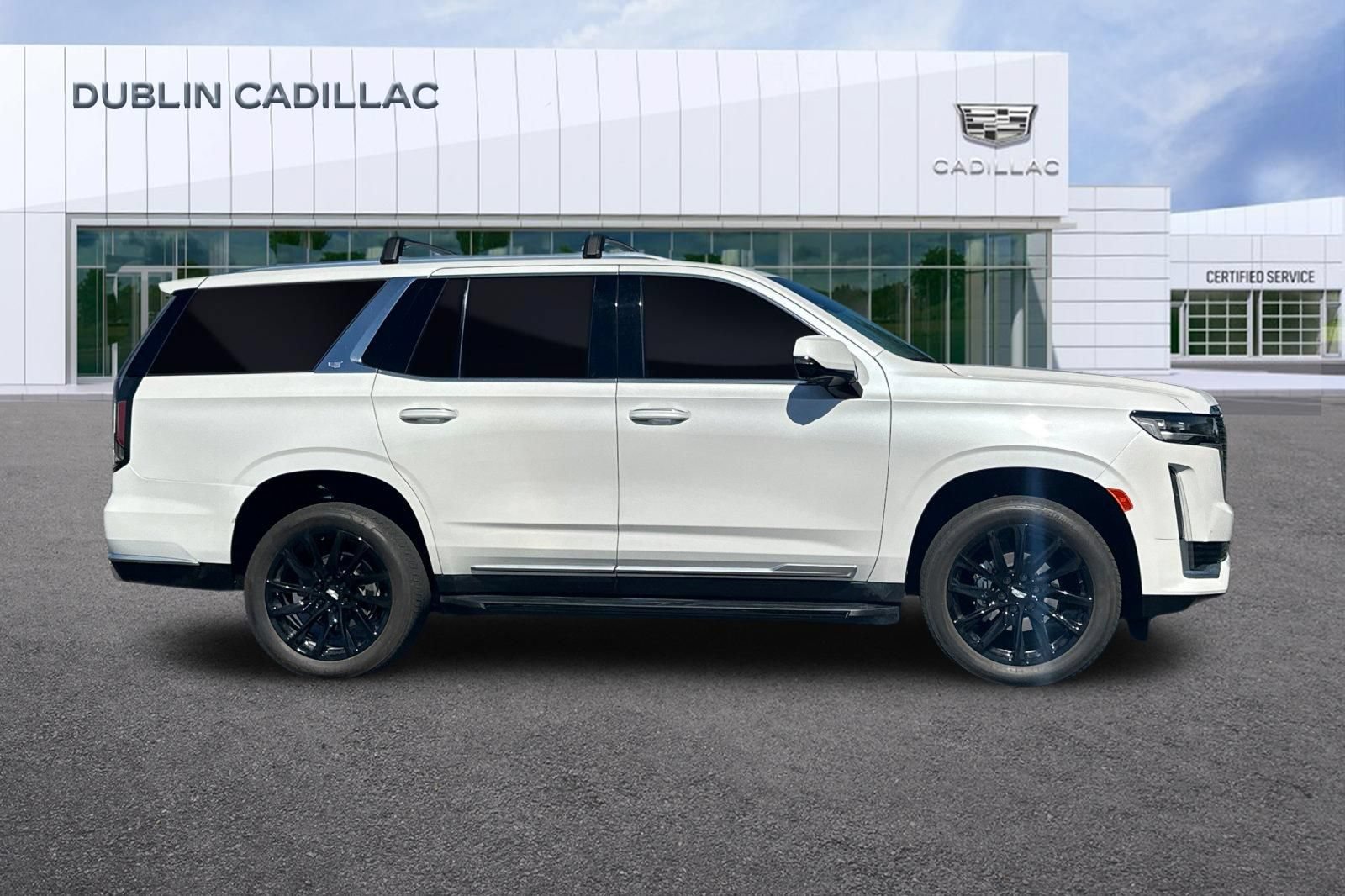 Used 2022 Cadillac Escalade Luxury AWD/4WD image 3