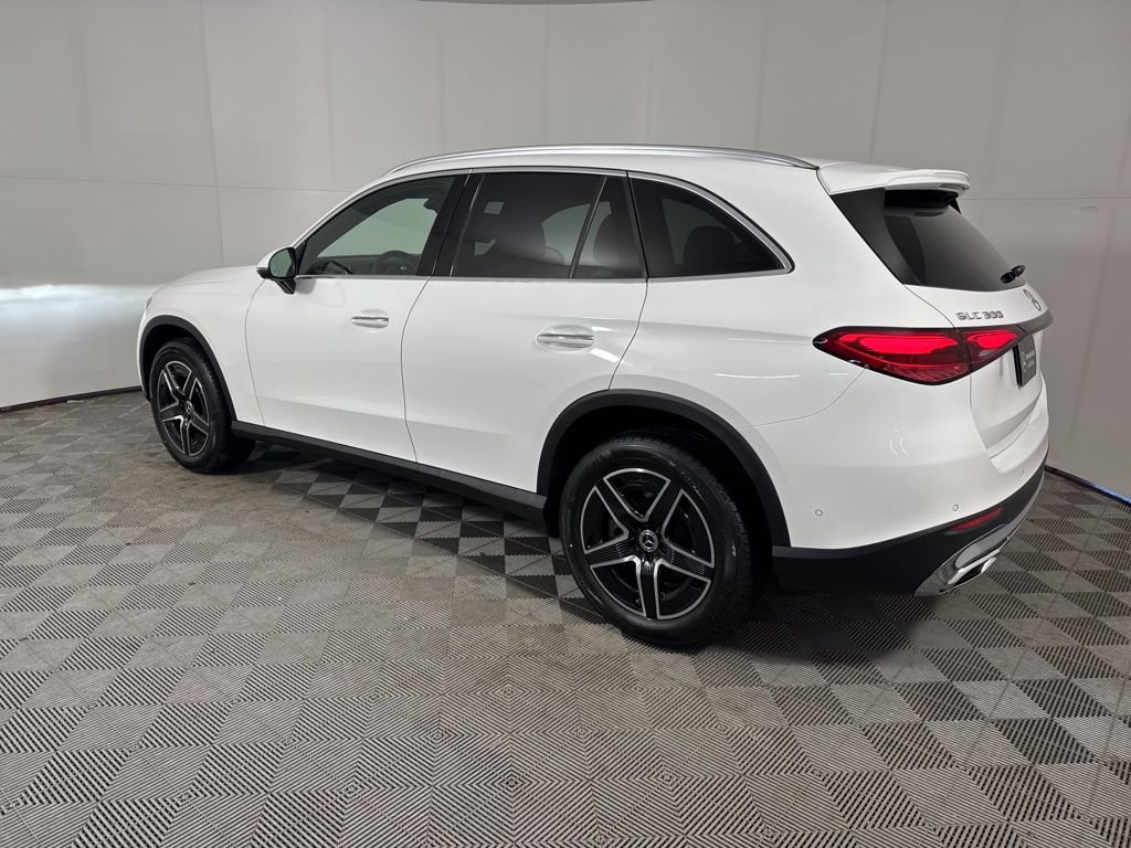 New 2026 Mercedes-Benz GLC 300 4MATIC image 3
