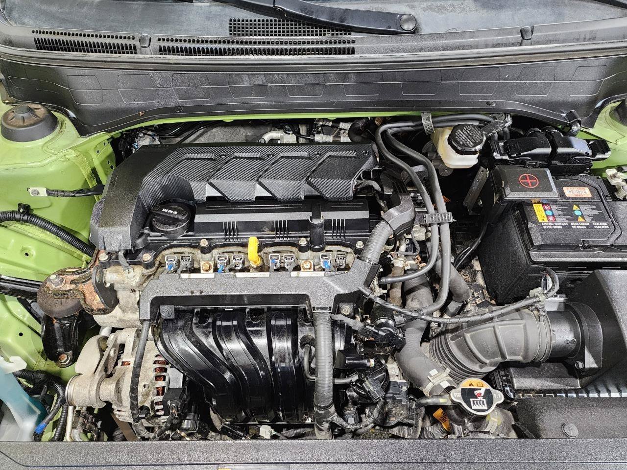 Used 2022 Hyundai Venue SEL FWD image 31