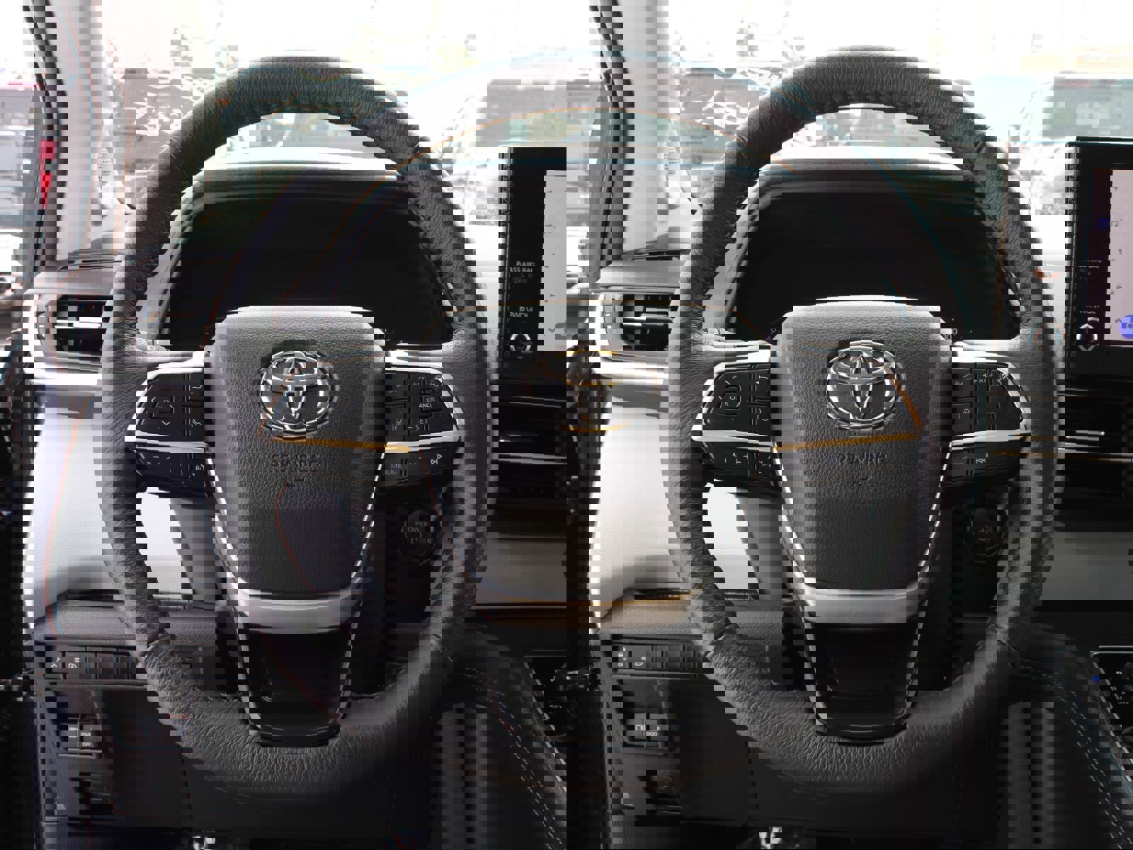 Used 2025 Toyota Sienna XLE w/ XLE Plus Package image 10