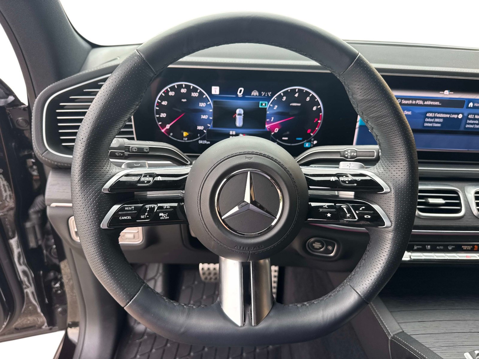 Used 2025 Mercedes-Benz GLS 580 4MATIC image 21