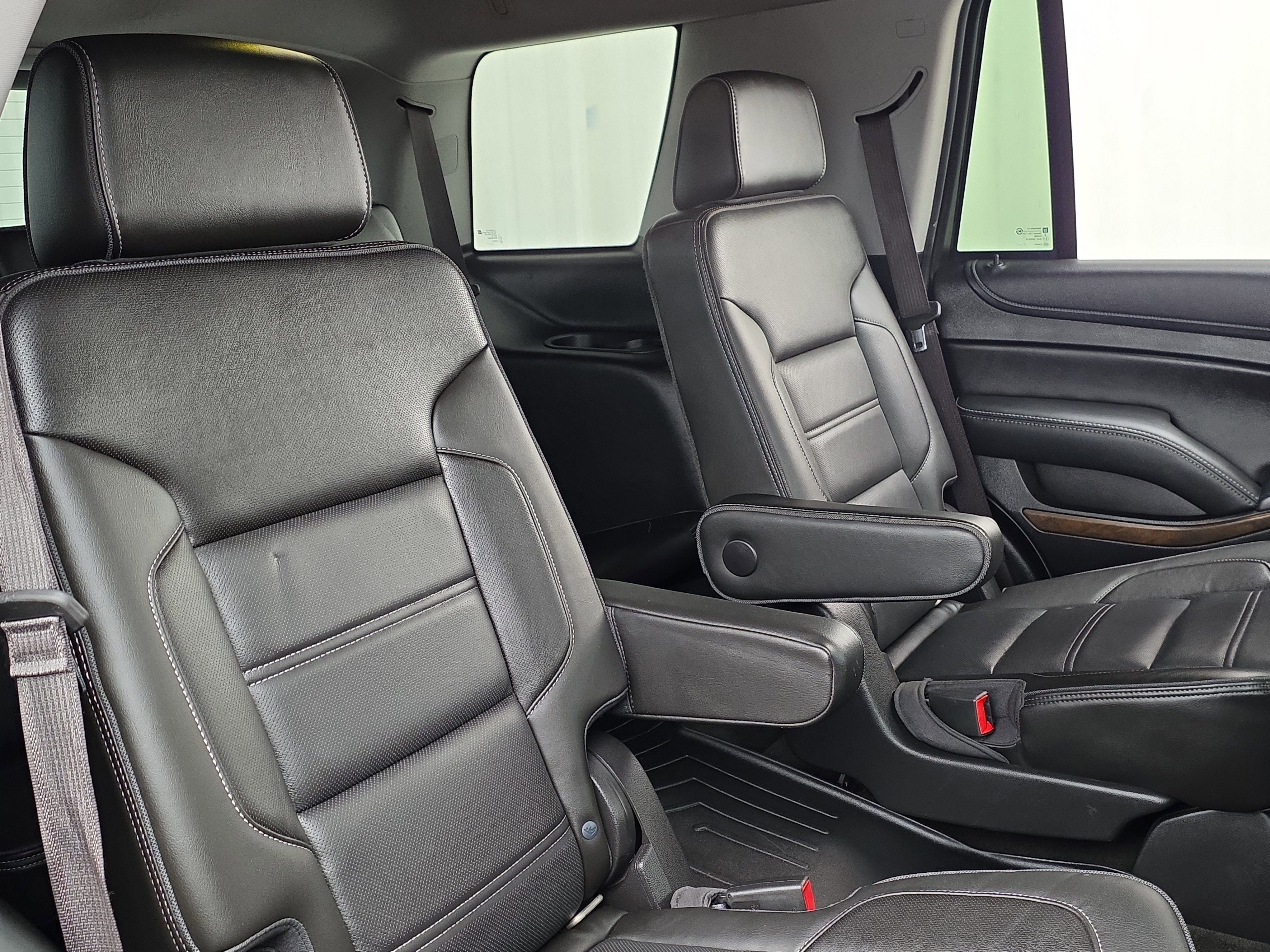 Used 2018 GMC Yukon Denali w/ Open Road Package image 38