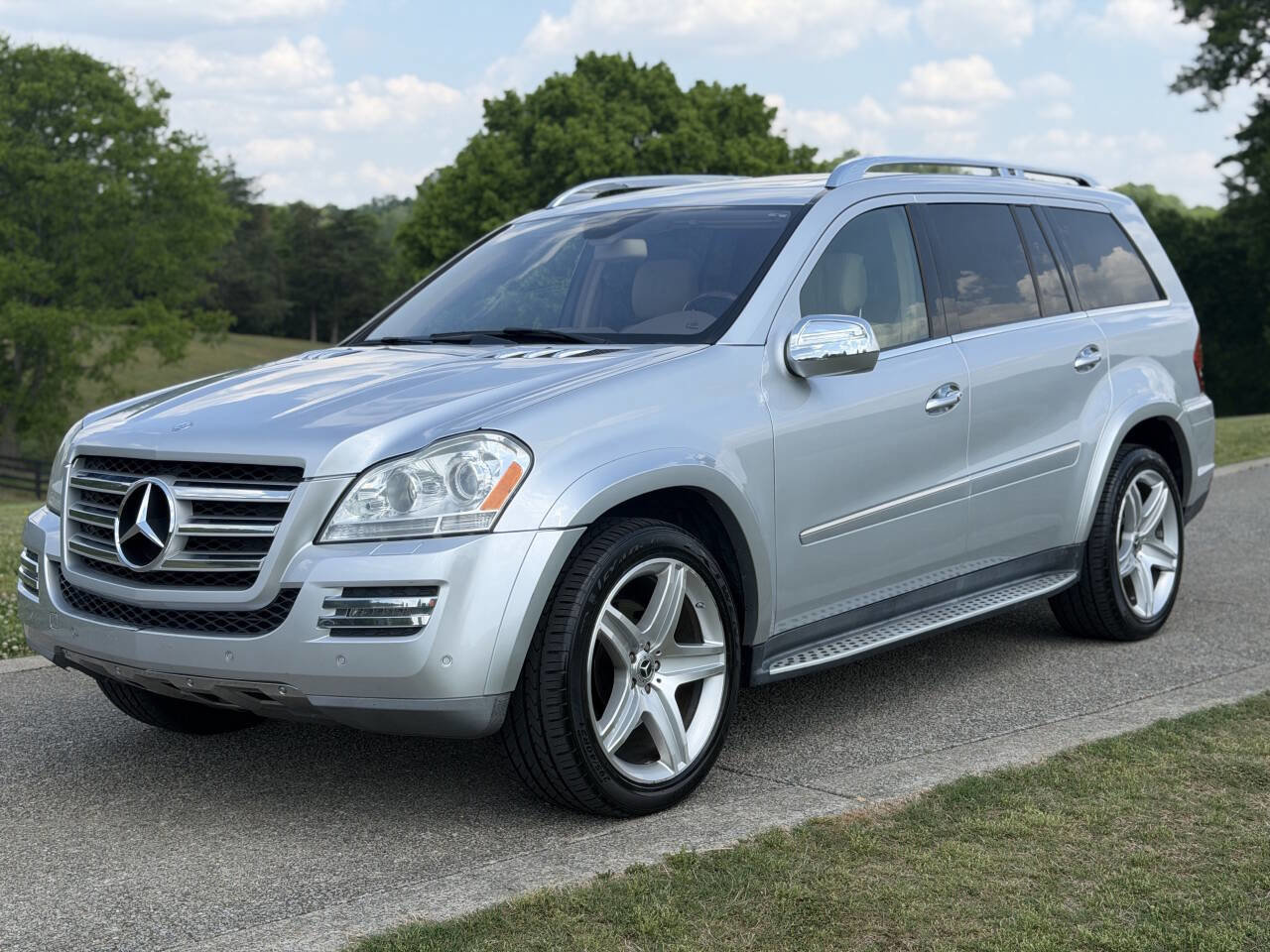 Used 2010 Mercedes-Benz GL 550 4MATIC