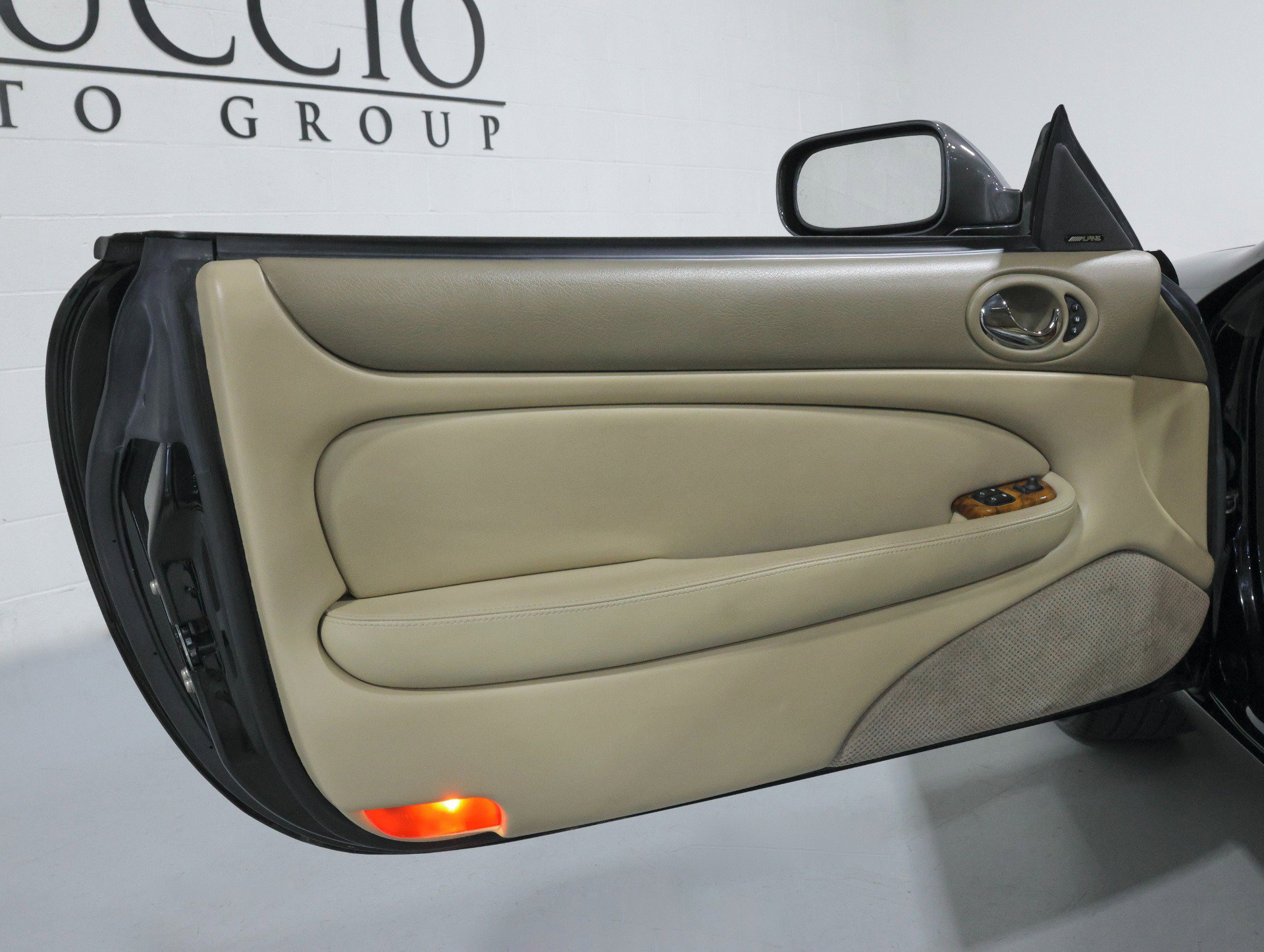 Used 2002 Jaguar XK8 Coupe image 69