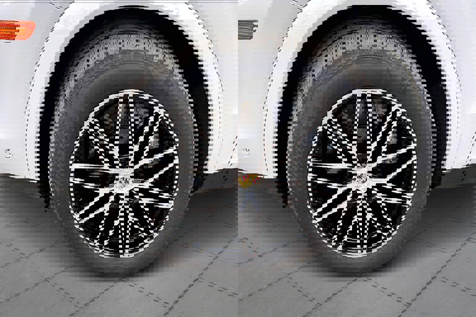 Used 2024 Porsche Cayenne image 11