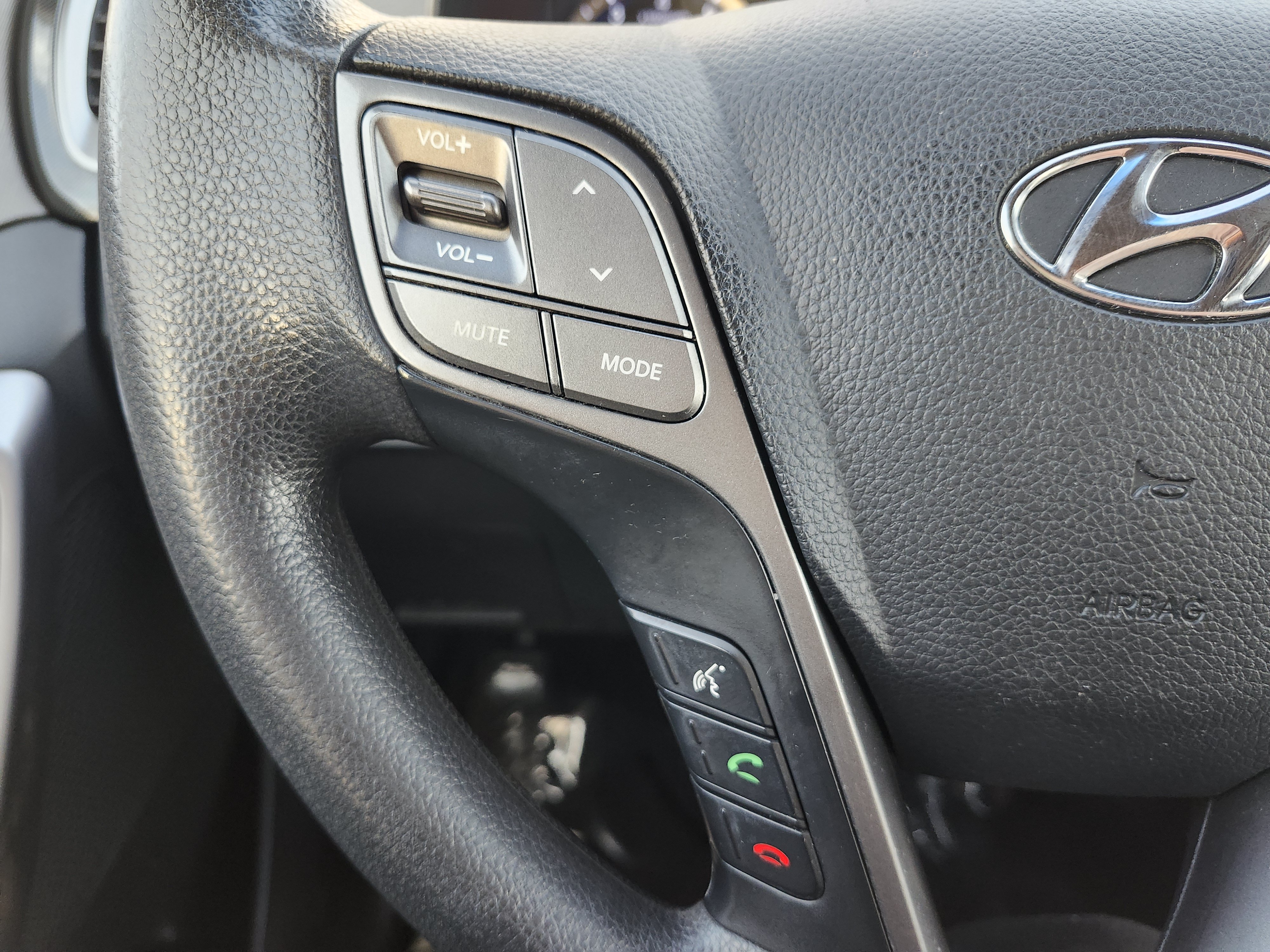 Used 2015 Hyundai Santa Fe Sport FWD image 31