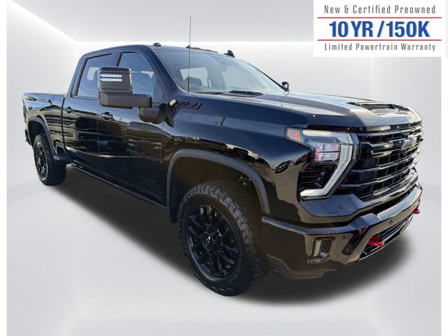 Used 2025 Chevrolet Silverado 2500 LTZ w/ LTZ Plus Package image 3