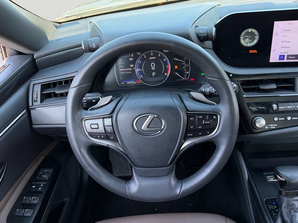 Certified 2023 Lexus ES 350 w/ Accessory Package (Z2) FWD image 17