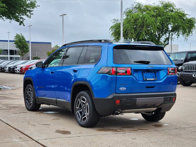New 2026 Jeep Cherokee Laredo image 4