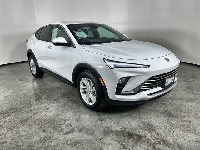 Certified 2024 Buick Envista Preferred image 2