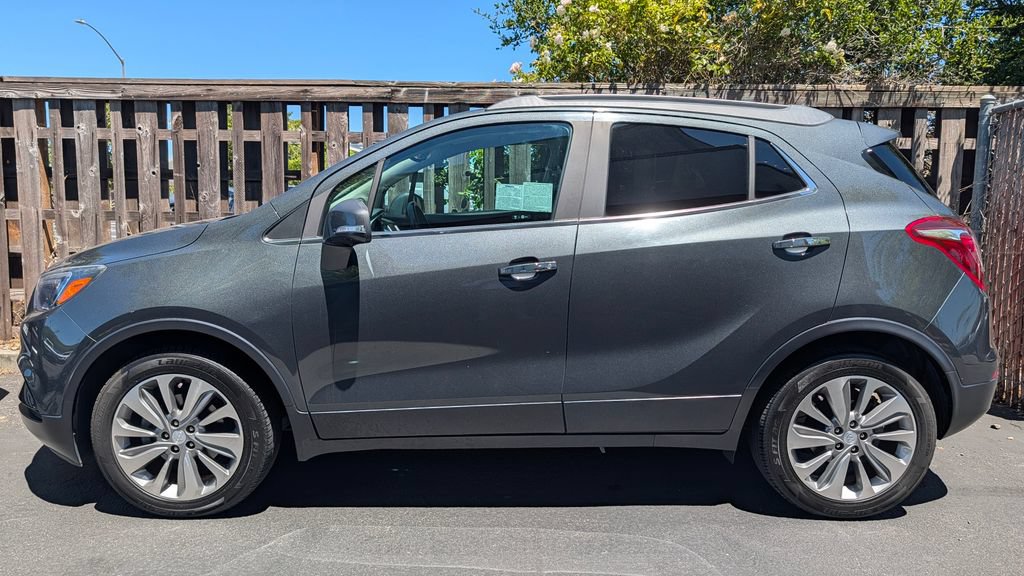 Used 2018 Buick Encore Preferred FWD image 2