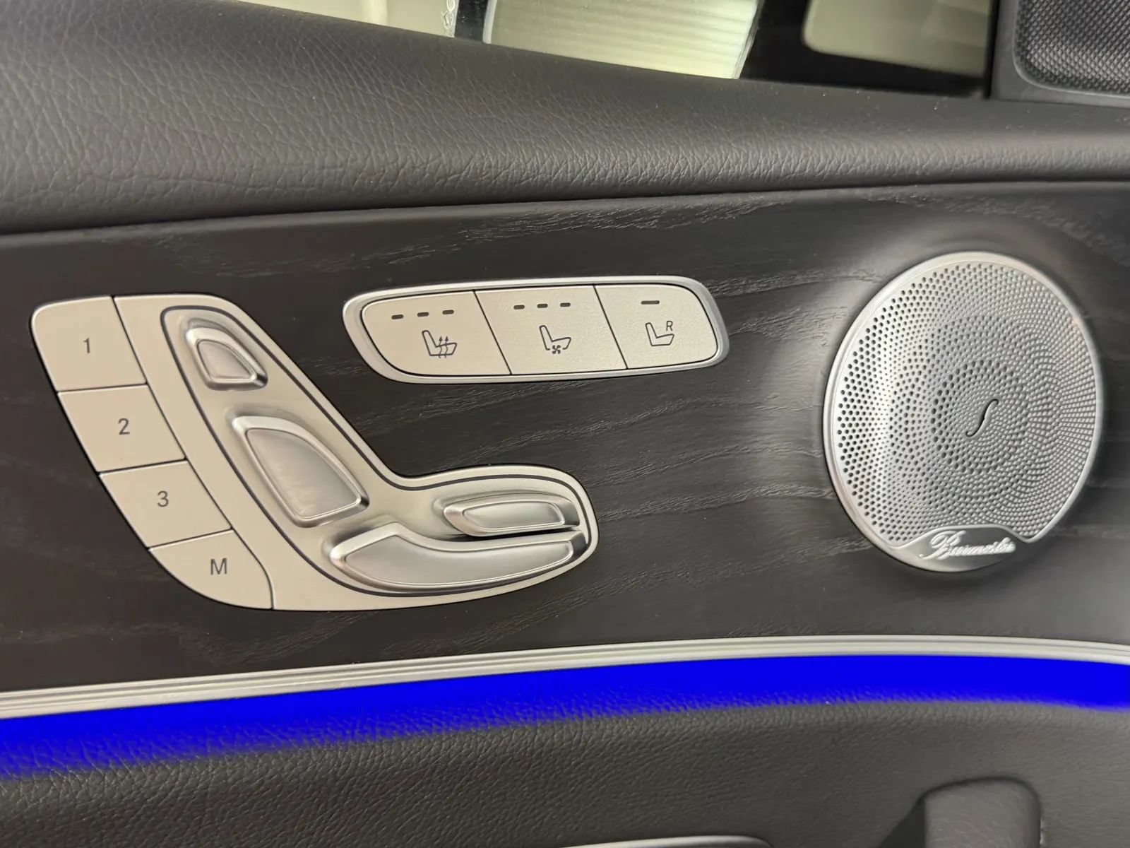 Used 2018 Mercedes-Benz E 300 4MATIC image 12
