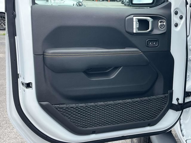 New 2026 Jeep Gladiator Sport AWD/4WD image 11