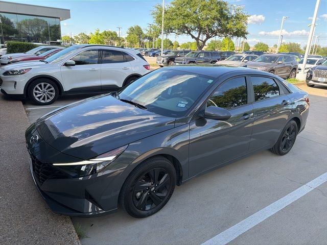 Certified 2023 Hyundai Elantra SEL w/ Cargo Package FWD image 8