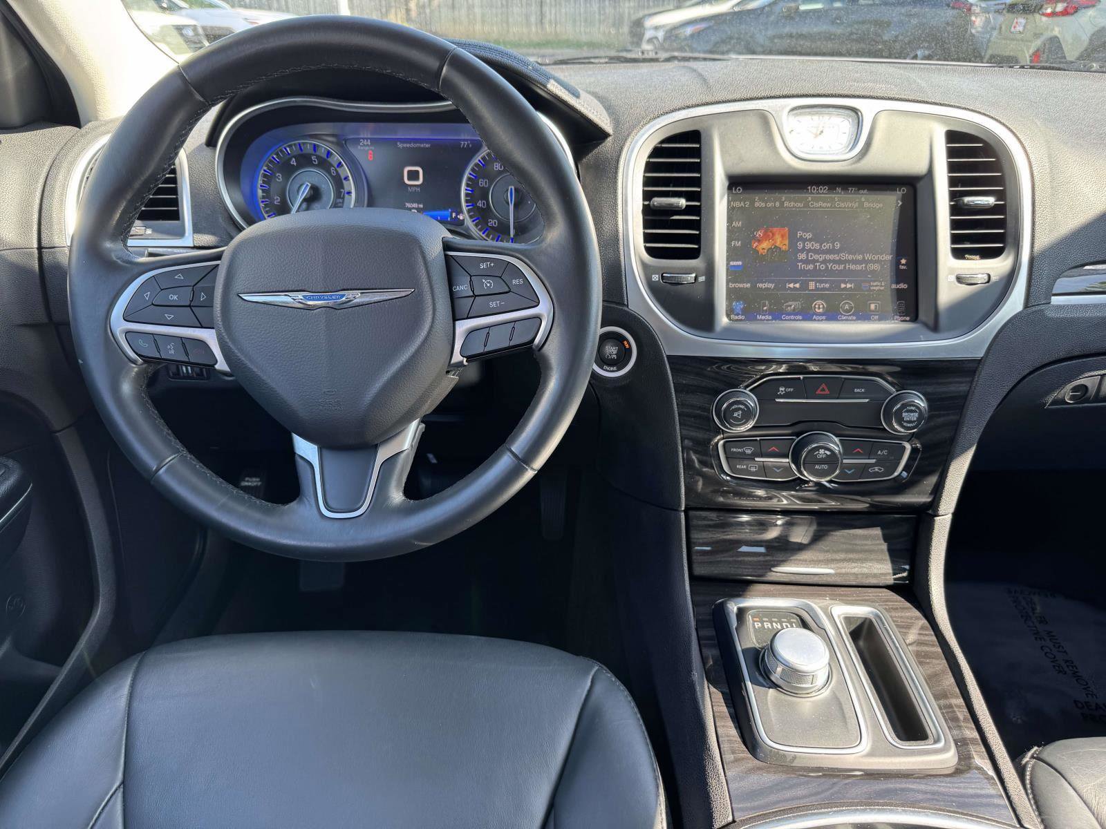 Used 2016 Chrysler 300 Limited RWD image 15