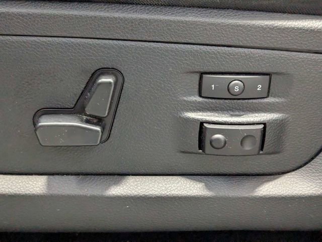 Used 2016 RAM 1500 Laramie w/ Convenience Group image 11