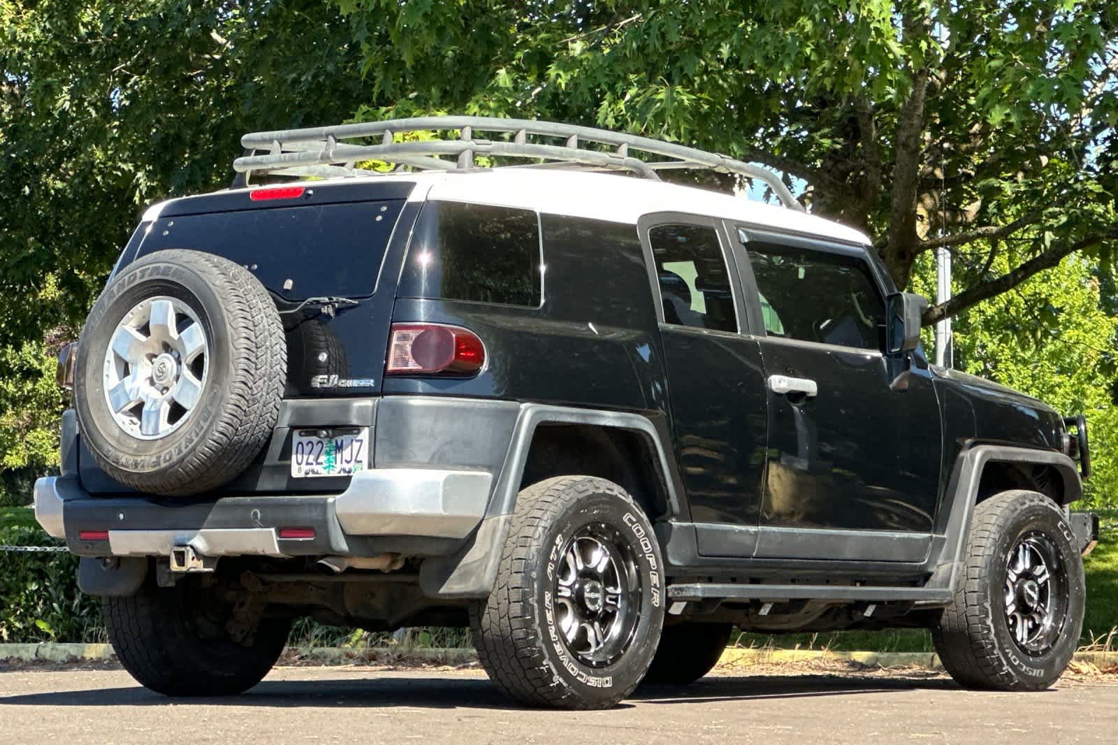 Used 2007 Toyota FJ Cruiser 4WD image 2