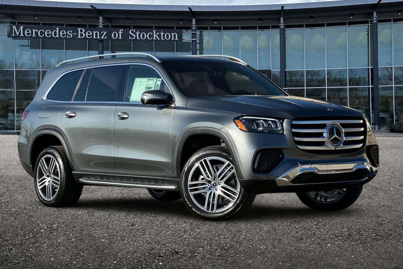 New 2026 Mercedes-Benz GLS 450 4MATIC video 2