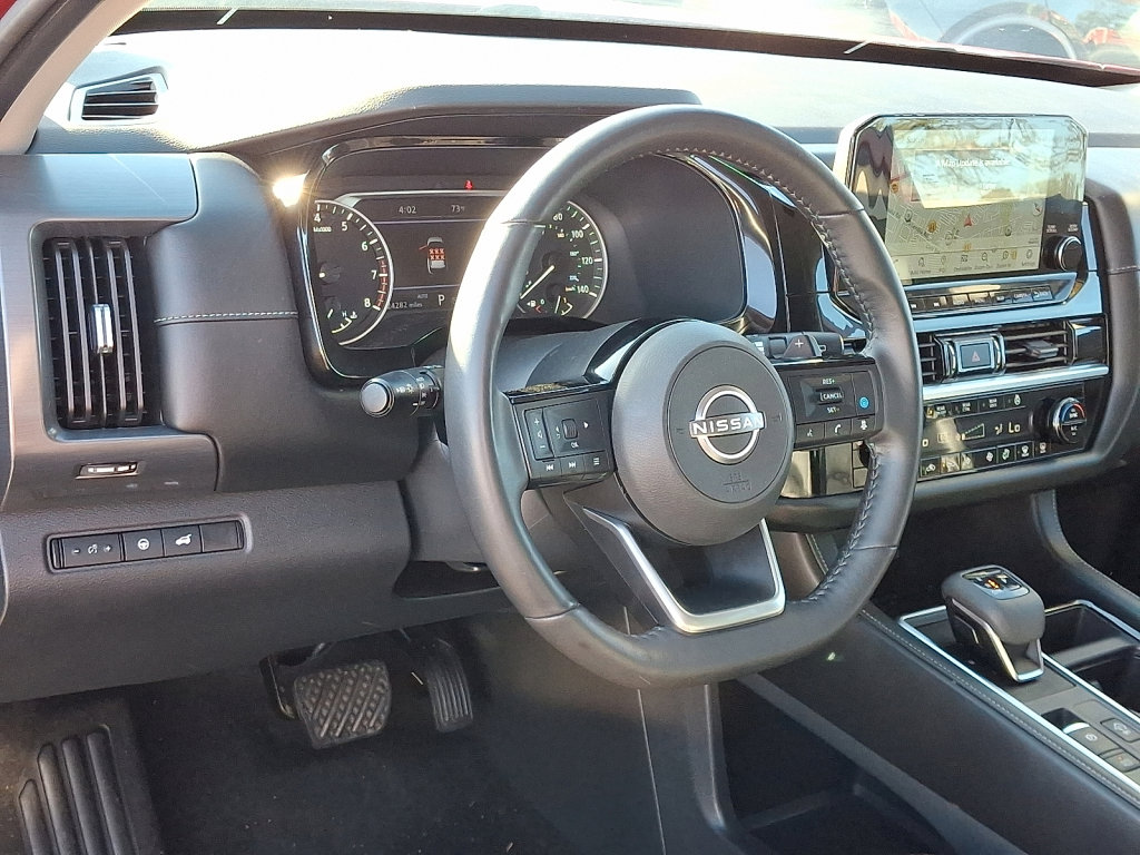 Used 2023 Nissan Pathfinder SL image 25