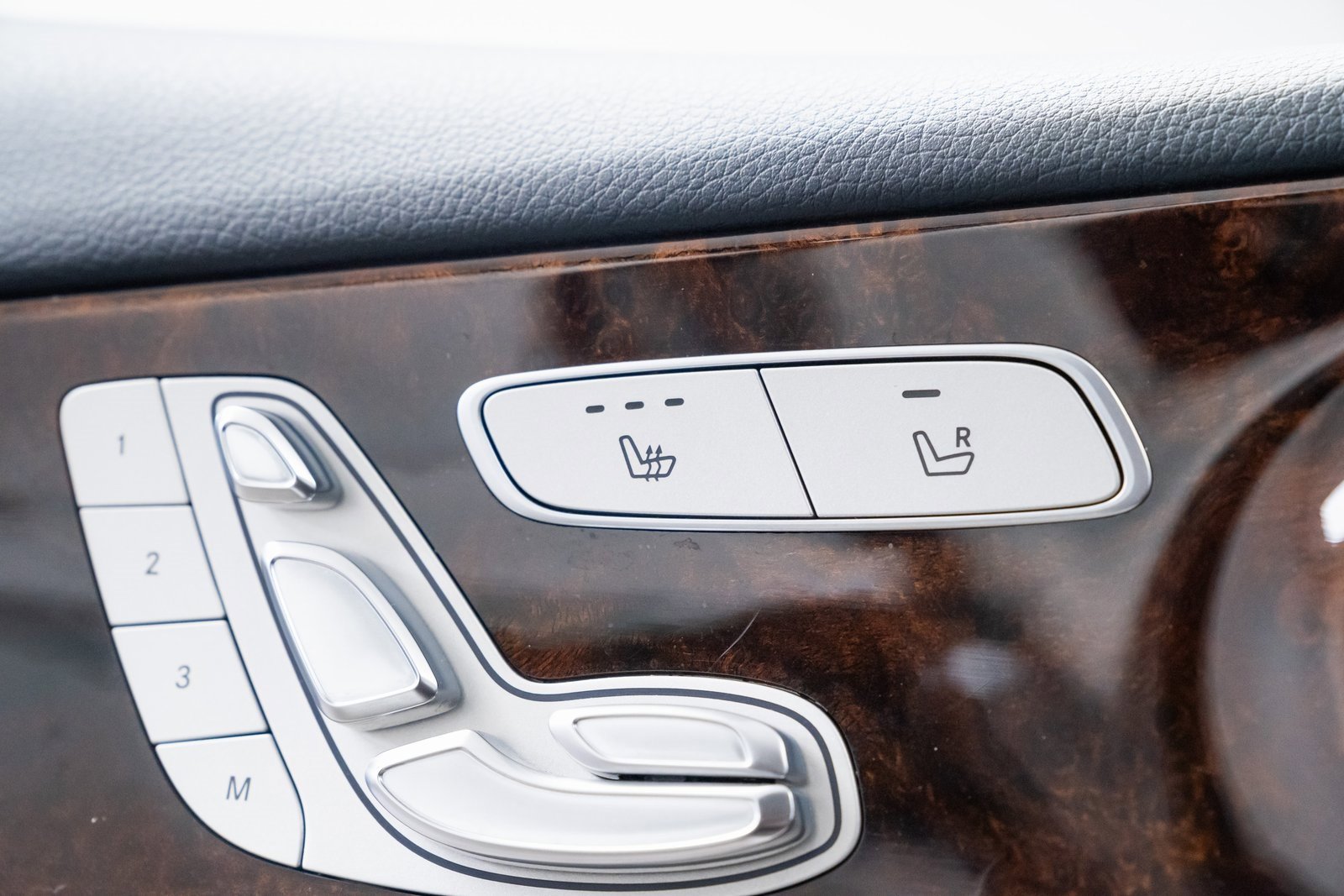 Used 2020 Mercedes-Benz E 450 4MATIC Wagon image 15