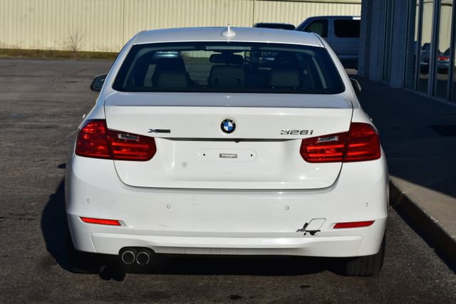 Used 2014 BMW 328i xDrive Sedan AWD/4WD image 10