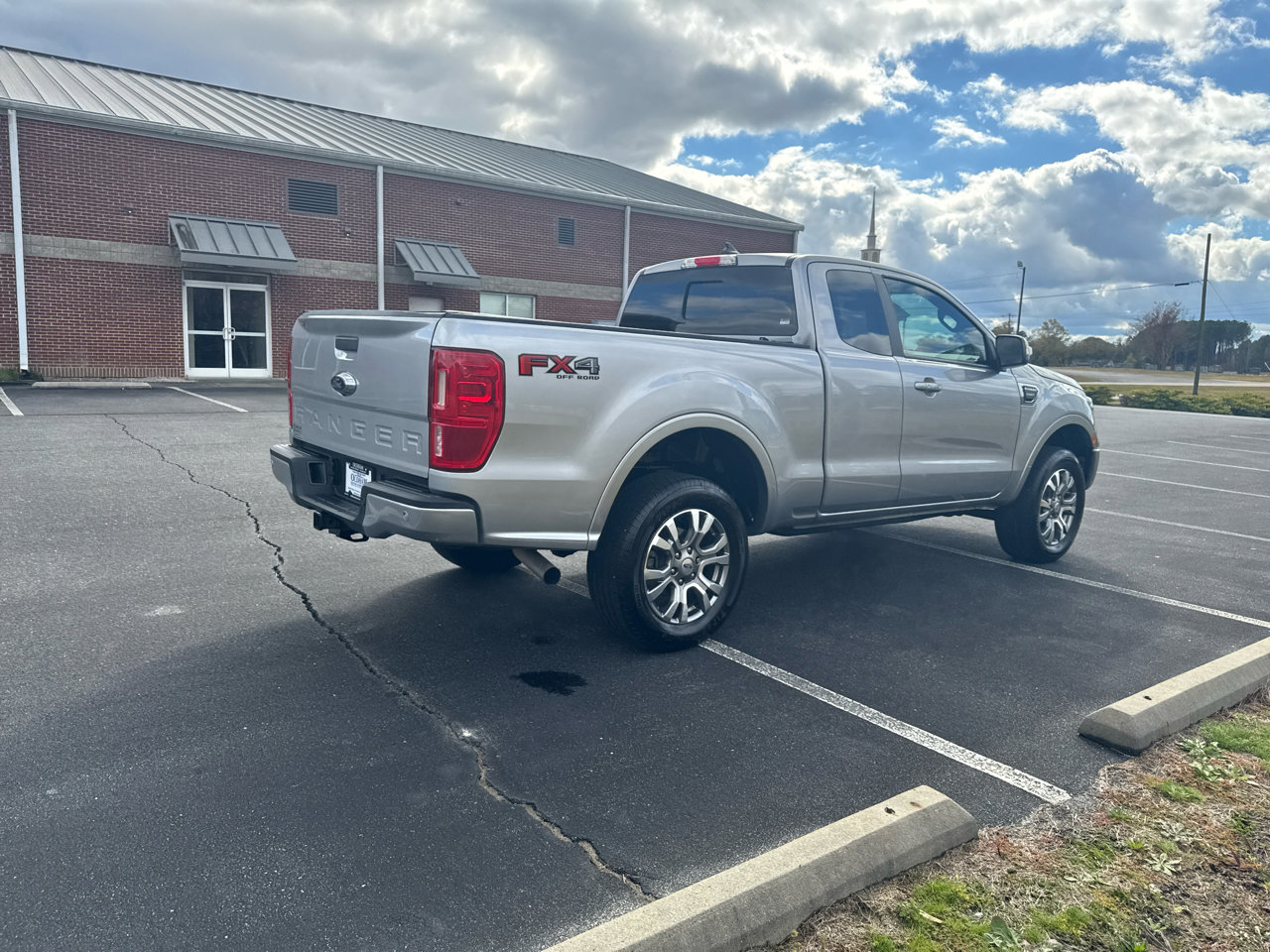 Used 2022 Ford Ranger Lariat w/ FX4 Off-Road Package image 6