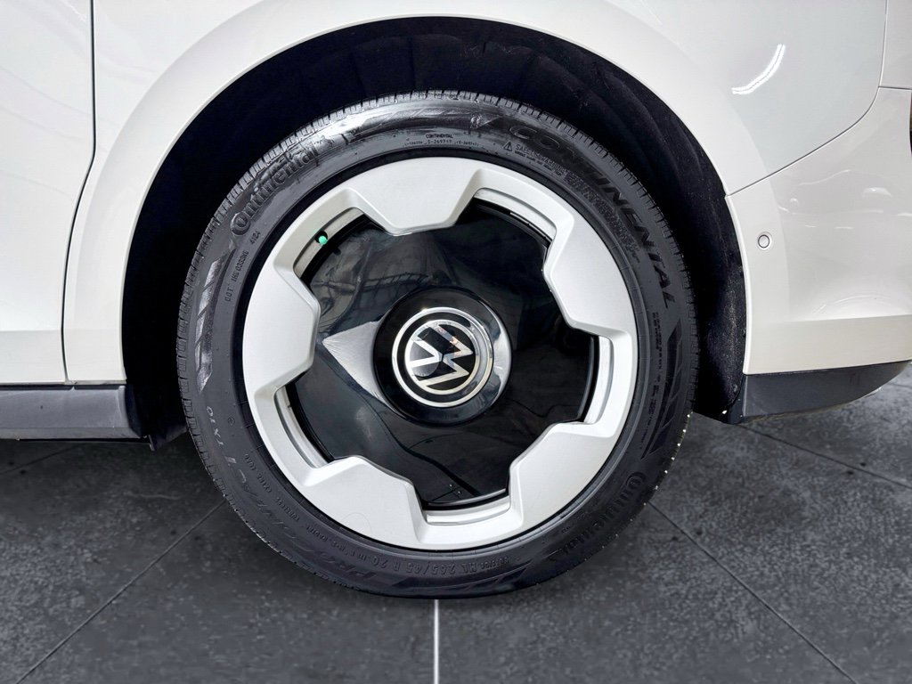 Used 2025 Volkswagen ID. Buzz Pro S image 30
