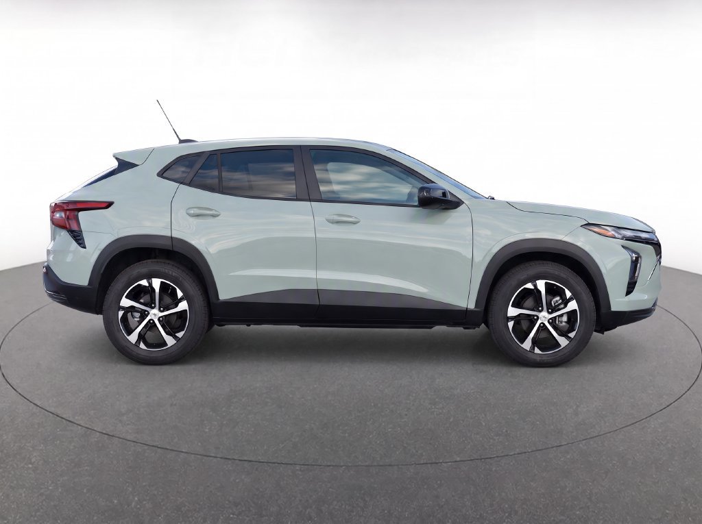 Used 2024 Chevrolet Trax RS FWD image 8