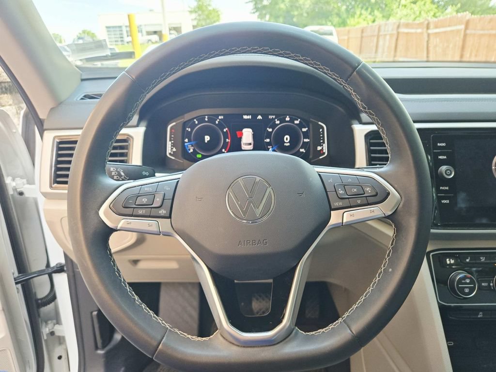 Used 2023 Volkswagen Atlas SE w/ Panoramic Sunroof Package AWD/4WD image 13