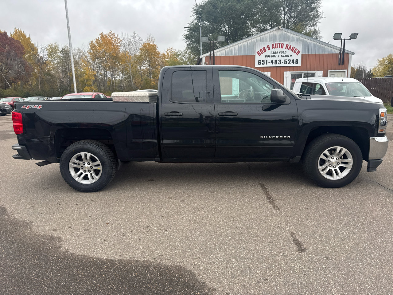 Used 2017 Chevrolet Silverado 1500 LT w/ All Star Edition image 4